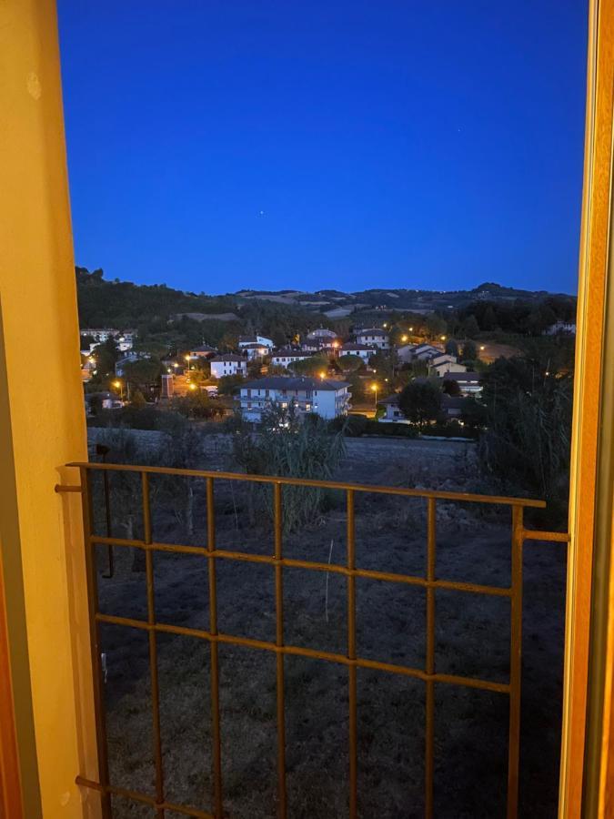 Beb Montefratta Bed & Breakfast ฟราตตา แตร์เม ภายนอก รูปภาพ