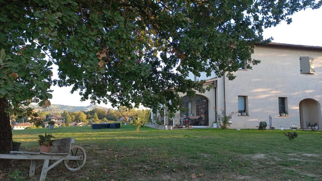 Beb Montefratta Bed & Breakfast ฟราตตา แตร์เม ภายนอก รูปภาพ